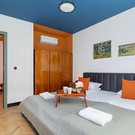 Pet-friendly Krasickiego Podgorze Cracow By Renters كراكوفيا