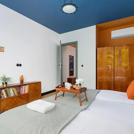 Apartment Pet-friendly Krasickiego Podgorze Cracow By Renters *